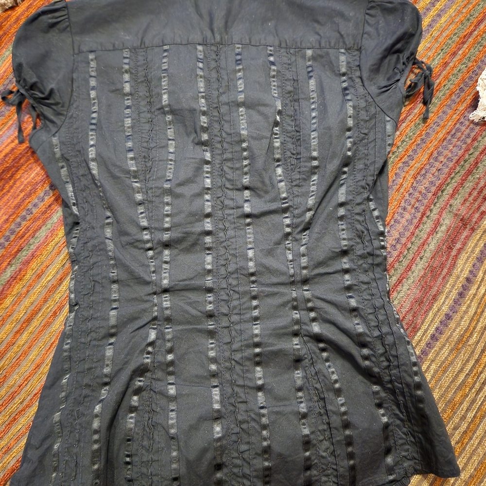 Guess Black button up shirt w/Guess undershirt - Picture 4 of 7